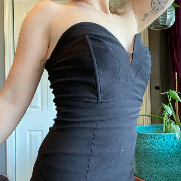 FITTED STRAPLESS SEXY AND COMFY COCKTAIL DRESS - Picture 5 of 6